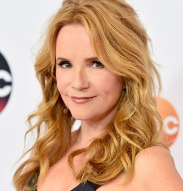 Lea Thompson Net Worth